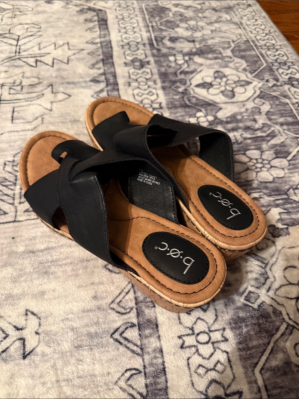 BOC by Born Womens Sunny Wedge Sandals black and cork size 8